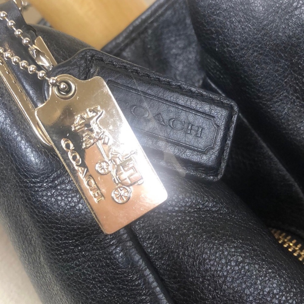 COACH Madison Phoebe Black Tumbled Leather Shoulder Bag Navy Lined 3-Sections - Picture 7 of 17